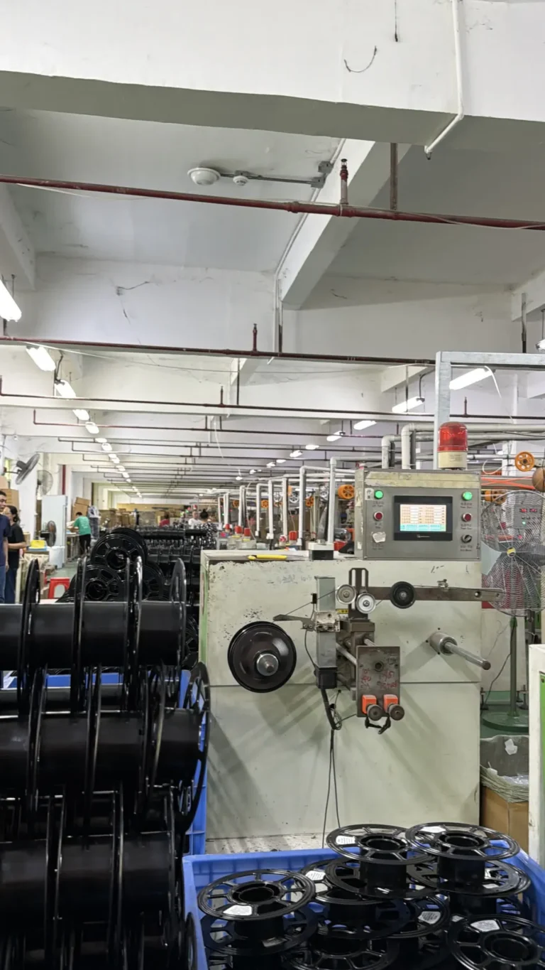 Extrusion line detail: diameter control during production